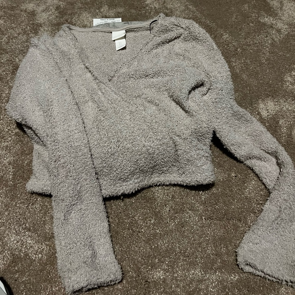 Lavender H&M LONG SLEEVE WRAPOVER TEDDY FLEECE CROP TOP